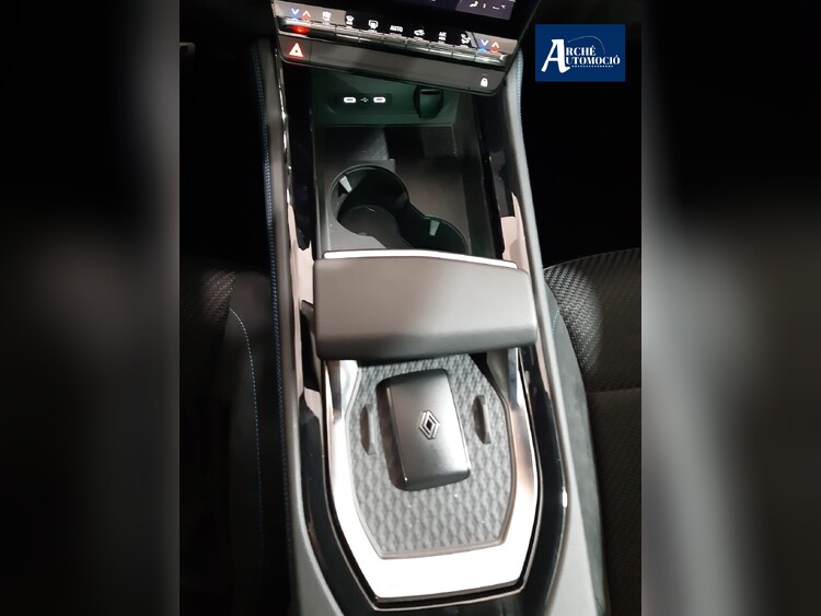 Renault Austral Techno Alpine 116 KW 160 CV foto 40