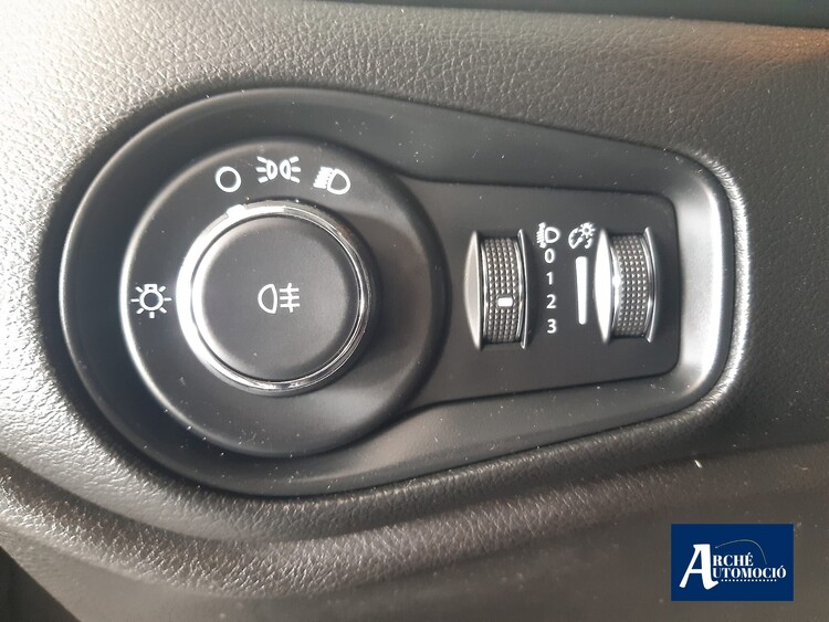 Jeep Renegade Sport FWD foto 24