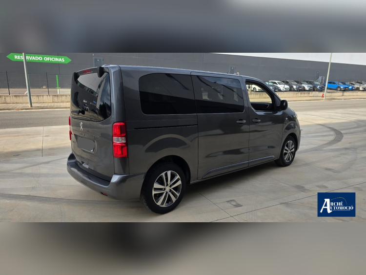 Peugeot Traveller Allure foto 3