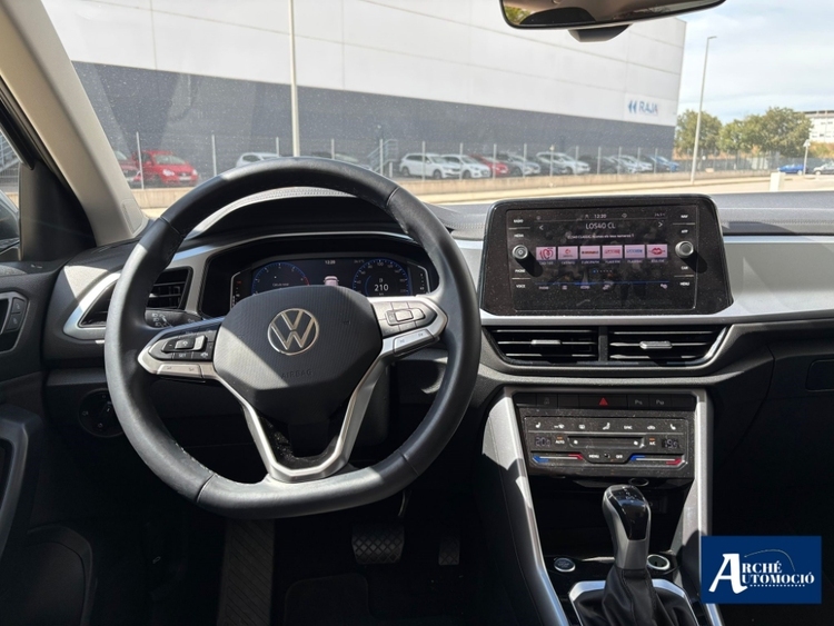 Volkswagen T-Roc Life foto 9