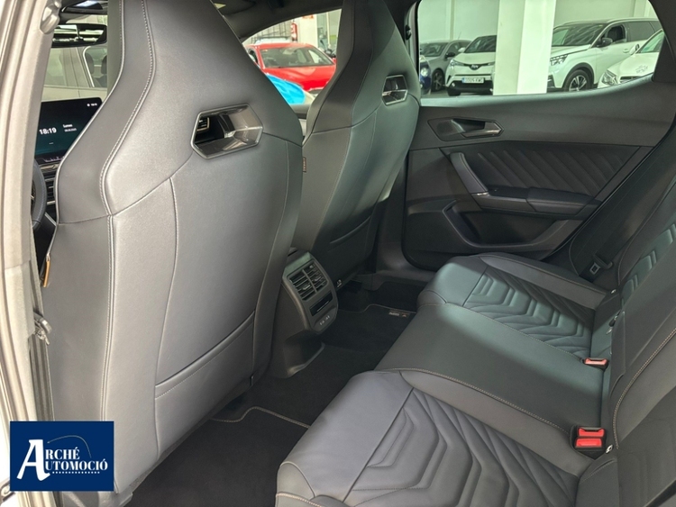 Cupra Leon 1.5 eTSI DSG foto 8