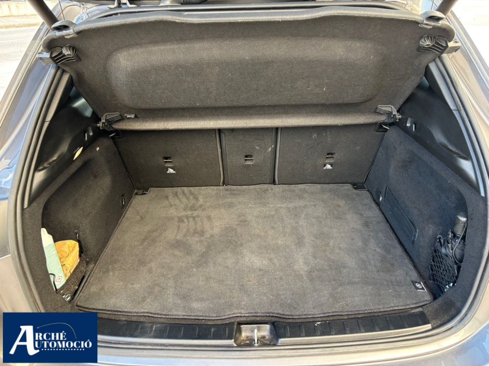 Mercedes-Benz Clase GLA GLA 200 d (247.712) miniatura 11