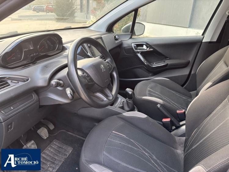 Peugeot 208 Active foto 6
